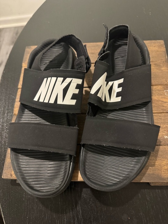 Nike Shoes - Nike women’s Black and White Velcro Sport Sandals